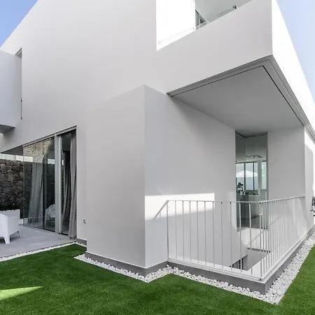 Moada Ocean Breeze Villa